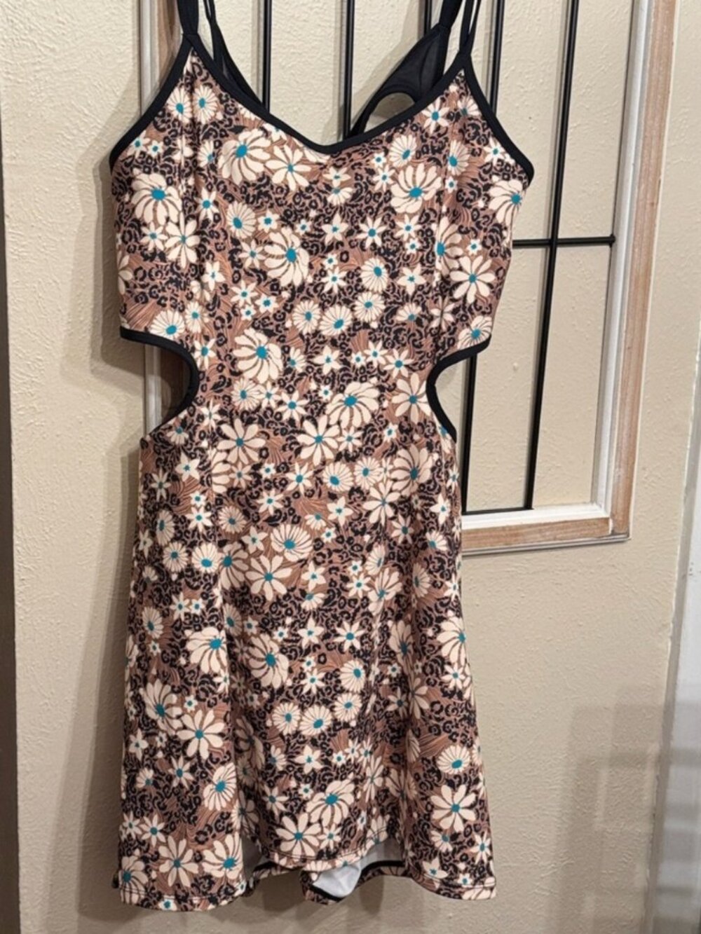 FREE PEOPLE
One More Serve Printed Skortskie -L